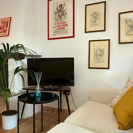 Appartamento Cozy House - 20 Minutes Walk From Duomo-navigli *
