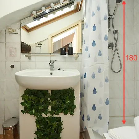 شقة Cozy House - 20 Minutes Walk From Duomo-navigli ميلان